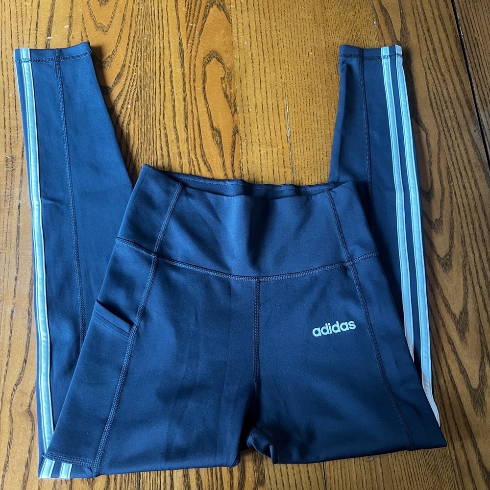 Adidas Grey Leggings with Stretchy Fit and Breathable Stripes - small - Picture 5 of 5
